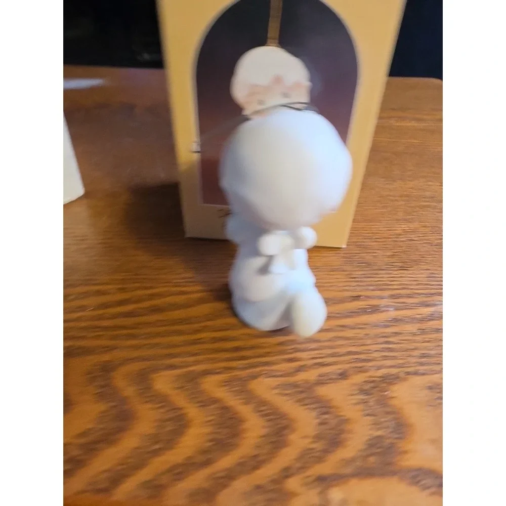 Precious‎ Moments - Dropping Over For Christmas - E-2376 - Ornament